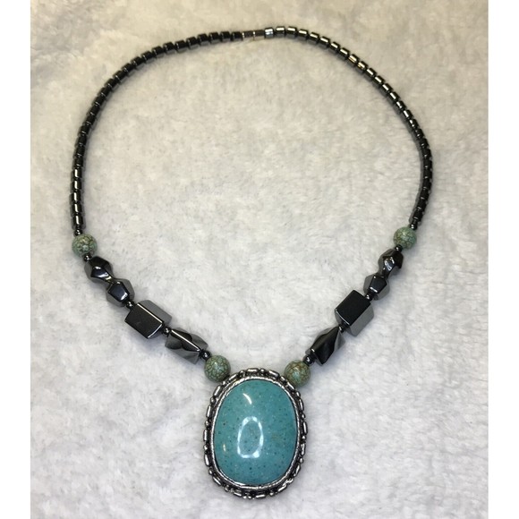 Turquoise Howlite & Hematite Southwestern Style Necklace Gemstone Magnetic Clasp - Picture 3 of 8